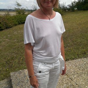 J’me ruine sous la douche depuis 2h Romane - rencontre-Cougar-La Roche-sur-Yon